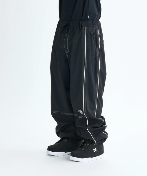 Quiksilver（クイックシルバー）の「QUIK SLASH PT/クイックシルバースキー・スノーボード撥水加工パンツ（その他パンツ・メンズ・ホワイト/ブラック/グレー/グリーン・LARGE/X-LARGE/MEDIUM/X-SMALL/SMALL）」の2枚目の写真