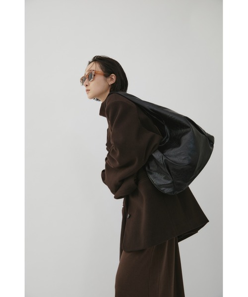 VION(ヴィオン)の「Leather Touch Volume Bag / レザータッチボリュームバッグ(ショルダーバッグ・レディース・ブラック/ブラウン・FREE)」の6枚目の写真