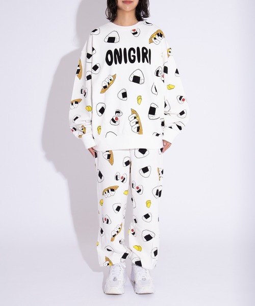 PUNYUS（プニュズ）の「フード総柄スウェット(ONIGIRI)（スウェット・レディース・ブラック・1/2/3/4/5）」の3枚目の写真