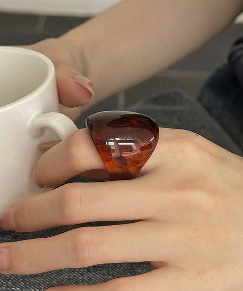 Fun & Daily（ファンアンドデイリー）の「F&D : アクリルボリュームリング（リング・レディース・ホワイト系その他/ブルー/グリーン/ブラウン・FREE）」の8枚目の写真