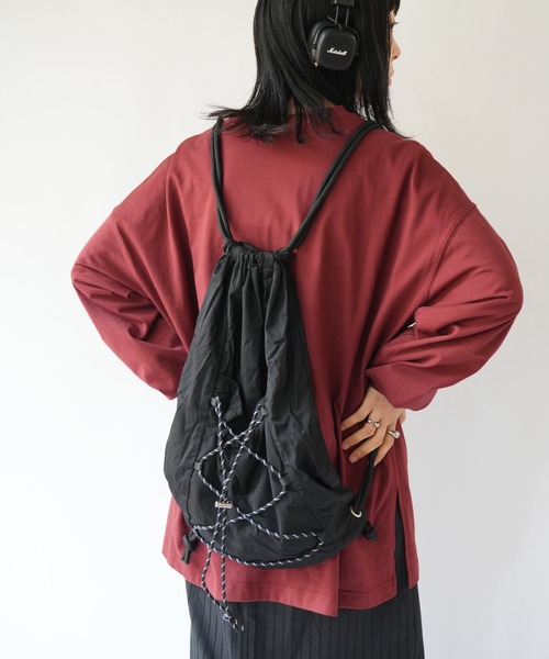Jelly moo(ジェリームー)の「【 Jelly moo / ジェリームー 】 ドローコード ナイロン ナップサック / パッカブルバッグ(バックパック/リュック・レディース・アイボリー/ブラック/カーキ/グレー/ベージュ/グリーン系その他/ブラック系その他・FREE)」の14枚目の写真