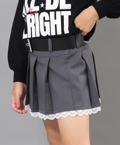 ANAP kids（アナップキッズ）の「ベルト付 フリル プリーツ スカート【ジュニアお揃い】（スカート・キッズ・ブラウン/ブラック/グレー・110/120/130）」の4枚目の写真