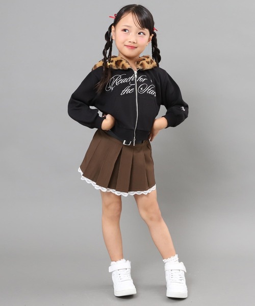 ANAP kids（アナップキッズ）の「ベルト付 フリル プリーツ スカート【ジュニアお揃い】（スカート・キッズ・ブラウン/ブラック/グレー・110/120/130）」の6枚目の写真