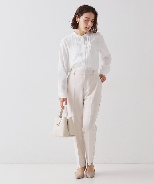 OPAQUE.CLIP（オペークドットクリップ）の「≪通勤・セレモニー対応≫ タックブラウス【洗濯機OK】（シャツ/ブラウス・レディース・ホワイト・42/40/38/36）」の3枚目の写真
