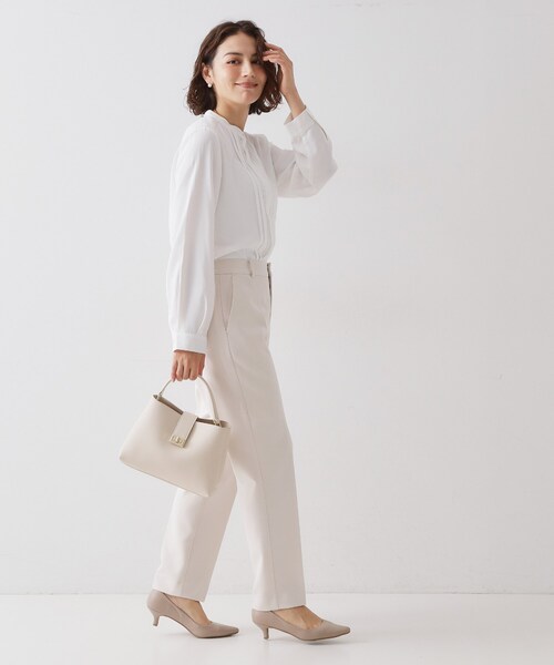 OPAQUE.CLIP（オペークドットクリップ）の「≪通勤・セレモニー対応≫ タックブラウス【洗濯機OK】（シャツ/ブラウス・レディース・ホワイト・42/40/38/36）」の4枚目の写真