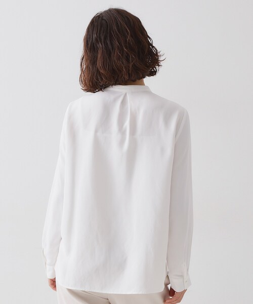 OPAQUE.CLIP（オペークドットクリップ）の「≪通勤・セレモニー対応≫ タックブラウス【洗濯機OK】（シャツ/ブラウス・レディース・ホワイト・42/40/38/36）」の8枚目の写真