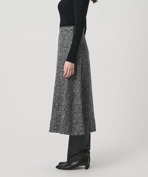 UNITED ARROWS（ユナイテッドアローズ）の「シルクネップ ツイードライク スカート（スカート・レディース・オフホワイト/ブラック・36/34/38）」の17枚目の写真