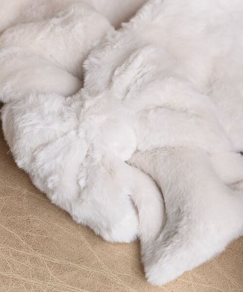 rps（アールピーエス）の「リボンフェイクファーマフラー（マフラー・レディース・アイボリー/グレイッシュベージュ/ピンク・フリー）」の22枚目の写真