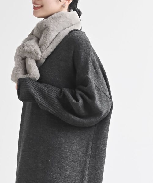 rps（アールピーエス）の「リボンフェイクファーマフラー（マフラー・レディース・アイボリー/グレイッシュベージュ/ピンク・フリー）」の9枚目の写真