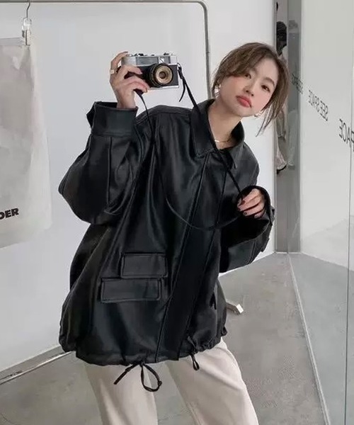 shopnikoniko(ショップニコニコ)の「PUレザージャケット オーバーサイズ 裾ドロスト ブルゾン(ブルゾン・レディース・ブラック・フリー)」の2枚目の写真