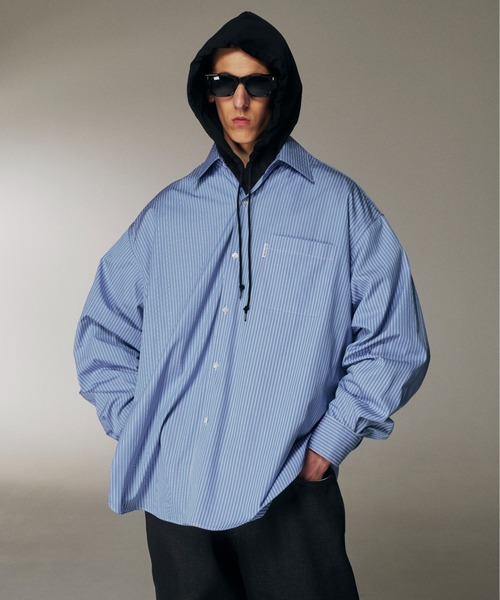 COOTIE PRODUCTIONS(クーティープロダクションズ)の「Stripe Broad Oversized L/S Shirt(シャツ/ブラウス・メンズ・ブルー/サックスブルー・SMALL/MEDIUM/LARGE)」の4枚目の写真