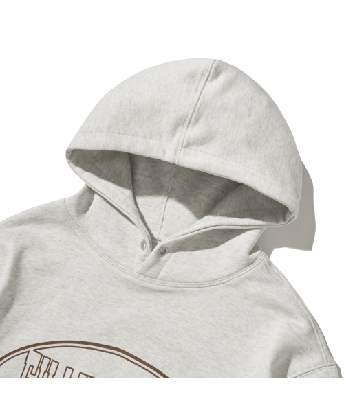 F.ILLUMINATE(フィルミネイト)の「オーバル 1988 リーグ フードパーカー-オートミール(パーカー・レディース・その他・SMALL/MEDIUM/LARGE)」の7枚目の写真