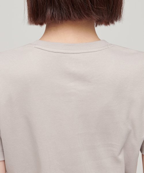 MUSINSA STANDARD WOMAN（ムシンサスタンダードウーマン）の「ウィメンズベーシッククルーネックTシャツ[マッシュルーム]（Tシャツ/カットソー・レディース・その他・SMALL/MEDIUM/LARGE/X-SMALL）」の4枚目の写真