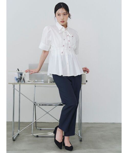 TONAL(トーナル)の「マルチセットサスペンダー付ストレートパンツ(その他パンツ・レディース・ネイビー/チャコールグレー/オフホワイト/ライトブルー/ベージュ・SMALL/MEDIUM)」の10枚目の写真