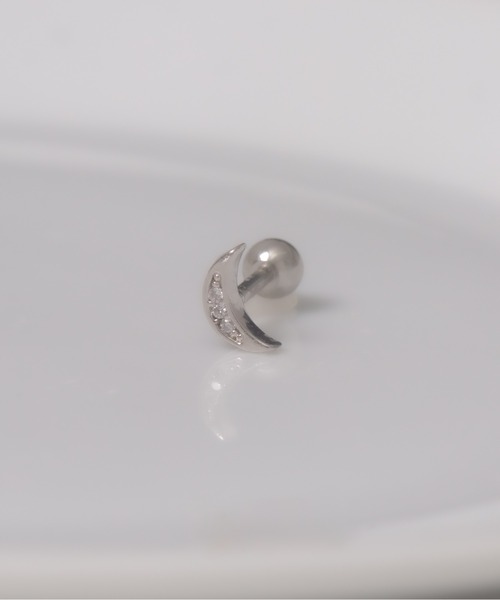 CERCA(チェルカ)の「【Peony/ピオニー】/ステンレスポスト 片耳用 メタルムーンピアス(ピアス(片耳用)・レディース・ゴールド・FREE)」の2枚目の写真