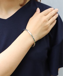 ieLS（イエルズ）の「金属アレルギー対応「ieLS」ステンレス　ツイストバングル（バングル/リストバンド）」