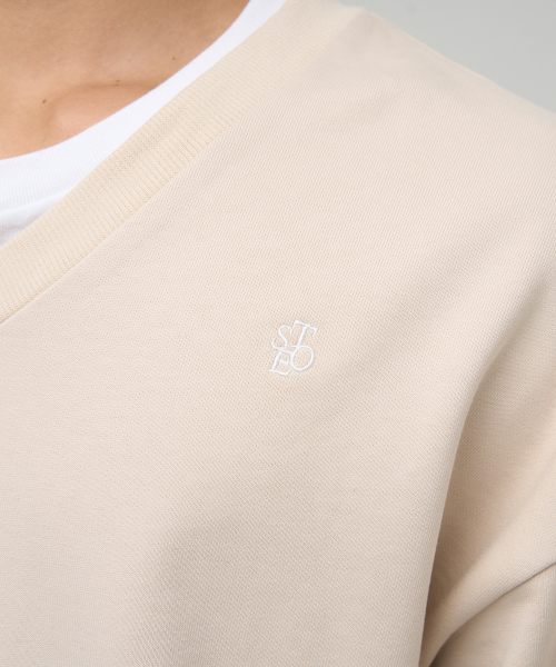 SELITIO(セレティオ)の「オーバーサイズVネックスウェットシャツベージュ(スウェット・メンズ・ベージュ・SMALL/MEDIUM/LARGE/X-LARGE)」の4枚目の写真