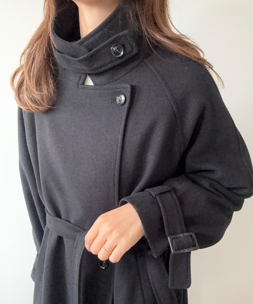 LAUIR(ラウアー)の「ベルト付きスタンドカラーロングコート(ステンカラーコート・レディース・ブラック/ブラウン/グレイッシュベージュ・LARGE/MEDIUM/SMALL)」の18枚目の写真