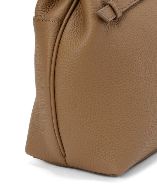 tov(トーヴ)の「TOV(トーヴ) MIMI TOTE S(トートバッグ・レディース・ブラック/ベビーピンク/ブラウン・F)」の14枚目の写真