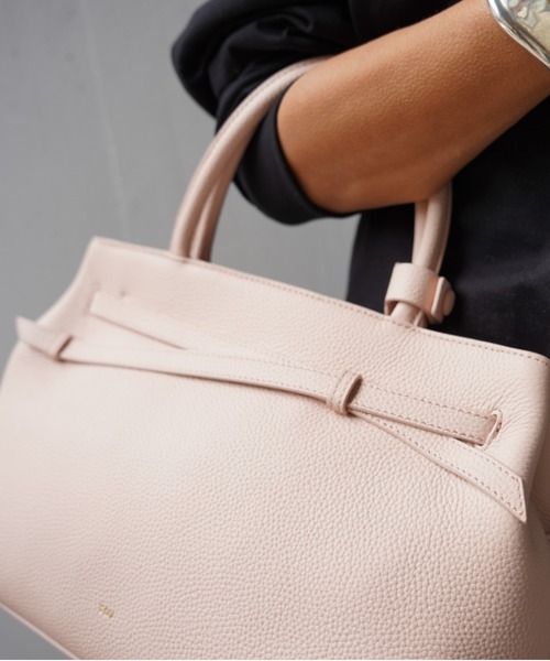 tov(トーヴ)の「TOV(トーヴ) MIMI TOTE S(トートバッグ・レディース・ブラック/ベビーピンク/ブラウン・F)」の4枚目の写真