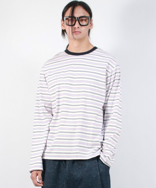 DEMARC(ドゥマーク)の「M MULTI STRIPE LONG SLEEVE TEE - White(Tシャツ/カットソー・メンズ・その他・MEDIUM/LARGE)」の3枚目の写真