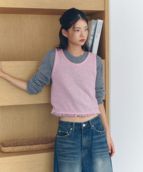 SSEMI(セミ)の「FRILLY WOOL SLEEVELESS KNIT(PK)(ベスト・レディース・PINK・FREE)」の1枚目の写真