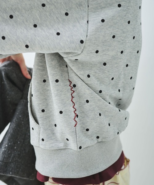 common gull products.（コモンガルプロダクツ）の「ブランコに乗った