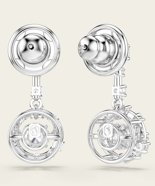 SWAROVSKI(スワロフスキー)の「【公式】【スワロフスキー】Constella ドロップピアス, ラウンドカット, ダンシングストーン, ホワイト, ロジウム・プレーティング(ピアス(両耳用)・レディース・ホワイト・ONE SIZE)」の5枚目の写真