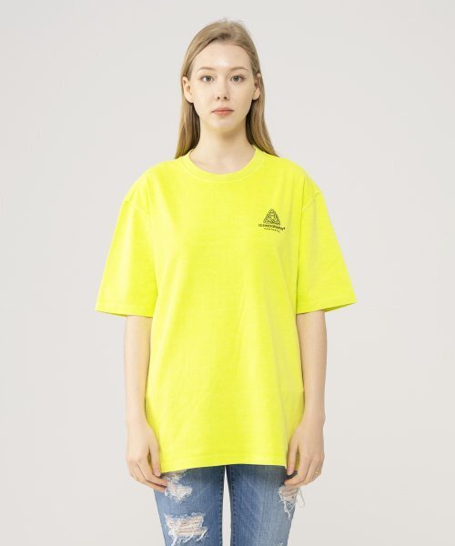 ICONOGRAPHY(アイコノグラフィー)の「PIGMENT SILICONE VOLUME PRINT WHERE ARTIST YGN(Tシャツ/カットソー・メンズ・ライトグリーン・LARGE/MEDIUM)」の1枚目の写真