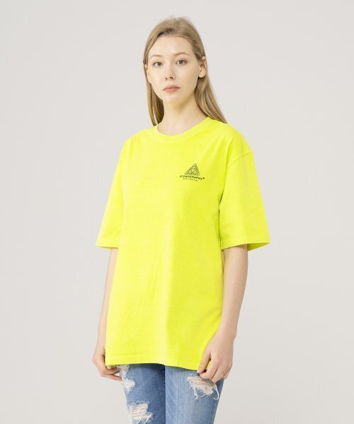 ICONOGRAPHY(アイコノグラフィー)の「PIGMENT SILICONE VOLUME PRINT WHERE ARTIST YGN(Tシャツ/カットソー・メンズ・ライトグリーン・LARGE/MEDIUM)」の3枚目の写真