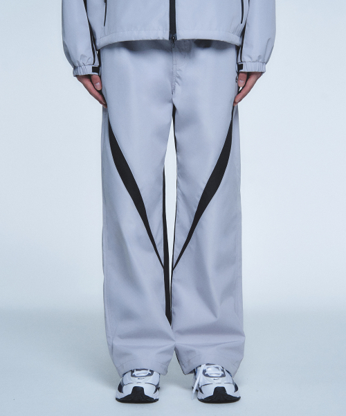 HYUNFIT（ヒョンフィット）の「ICONIC TRACK PANTS（スウェットパンツ・メンズ・その他・MEDIUM/LARGE/X-LARGE）」の3枚目の写真