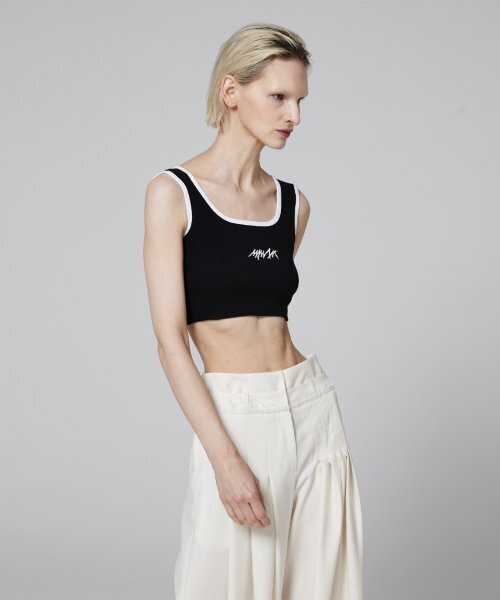 MMAM(ムアム)の「Signature logo basic line detail sleeveless top(Tシャツ/カットソー・レディース・ブラック・FREE)」の2枚目の写真