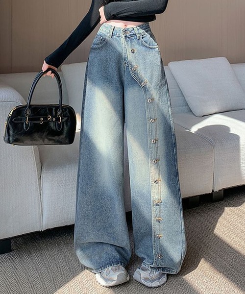 GLAMOROUS JANE(グラマラスジェーン)の「ボタンデザインデニムワイドパンツ(デニムパンツ・レディース・ブルー・L/M/S)」の9枚目の写真