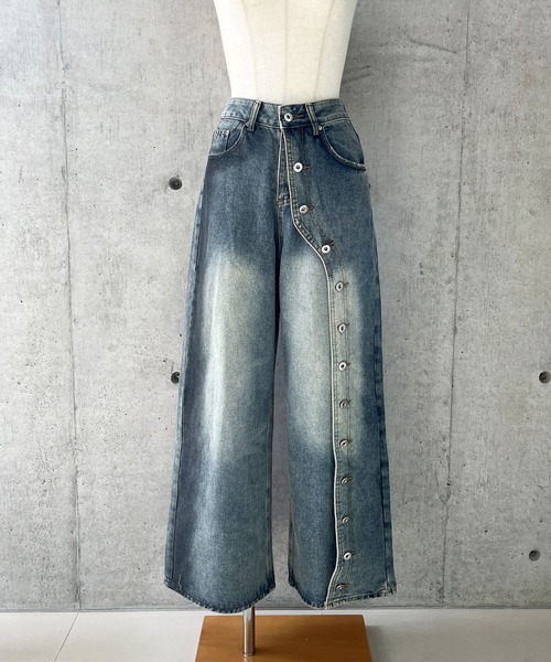 GLAMOROUS JANE(グラマラスジェーン)の「ボタンデザインデニムワイドパンツ(デニムパンツ・レディース・ブルー・L/M/S)」の13枚目の写真