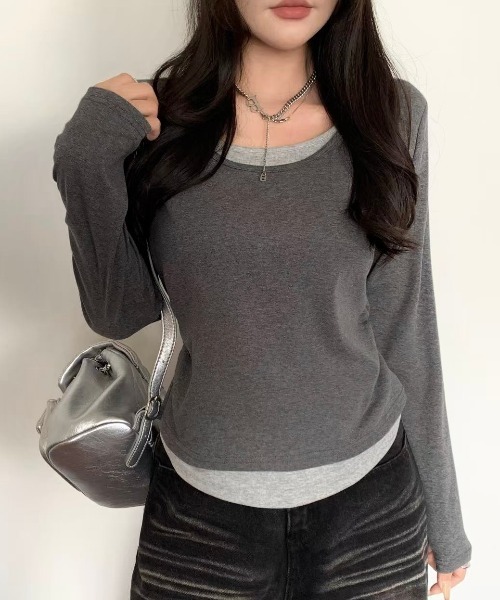 LADY LIKE(レディライク)の「サイドギャザー入りレイヤード風長袖Tシャツ(Tシャツ/カットソー・レディース・ブラウン/グレー/ブラック・M)」の2枚目の写真