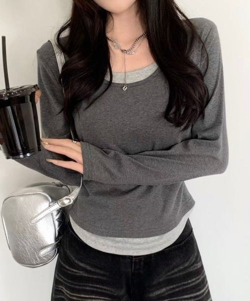 LADY LIKE(レディライク)の「サイドギャザー入りレイヤード風長袖Tシャツ(Tシャツ/カットソー・レディース・ブラウン/グレー/ブラック・M)」の8枚目の写真