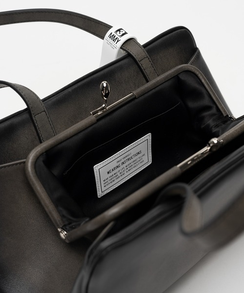 Maison MIHARA YASUHIRO(メゾンミハラヤスヒロ)の「"VINTAGE" East-West Bag Medium(ショルダーバッグ・レディース・ブラック/ブラウン・FREE)」の5枚目の写真