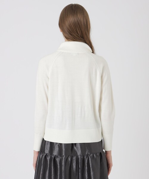BLUE LABEL CRESTBRIDGE(ブルーレーベルクレストブリッジ)の「ウールアクリルブレンドニットプルオーバー(ニット/セーター・レディース・ブラック/オフホワイト・38)」の8枚目の写真