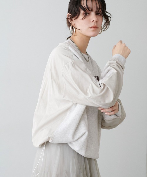 LARUTA(ラルータ)の「【LARUTA】ロゴ裏毛異素材タックプルオーバー(Tシャツ/カットソー・レディース・チャコールグレー/オートミール・FREE)」の13枚目の写真