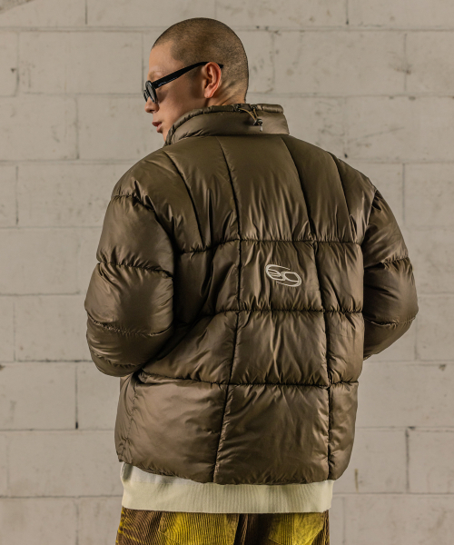 BURNING CAPONE(バーニングカポネ)の「BC Unique Embroidery ダウンジャケット カーキブラウン(ダウンジャケット/コート・メンズ・カーキブラウン・FREE)」の1枚目の写真