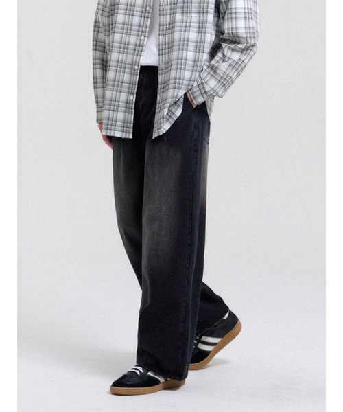 CREEDMENS(クリードマンズ)の「ツーピンタックワイドウォッシングデニムパンツ (ブラック)(デニムパンツ・メンズ・ブラック・S/M/L/XL/XXL)」の1枚目の写真