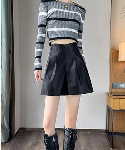 SallyLunn(サリーラン)の「レザータッチAラインショートボトム(その他パンツ・レディース・ブラウン/ブラック・MEDIUM/LARGE)」の14枚目の写真