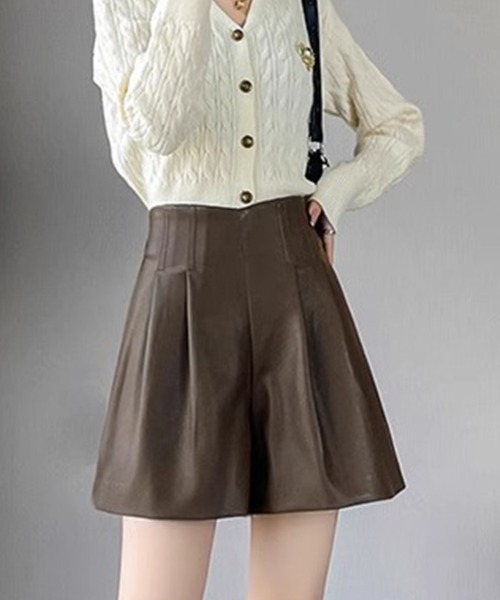 SallyLunn(サリーラン)の「レザータッチAラインショートボトム(その他パンツ・レディース・ブラウン/ブラック・MEDIUM/LARGE)」の5枚目の写真