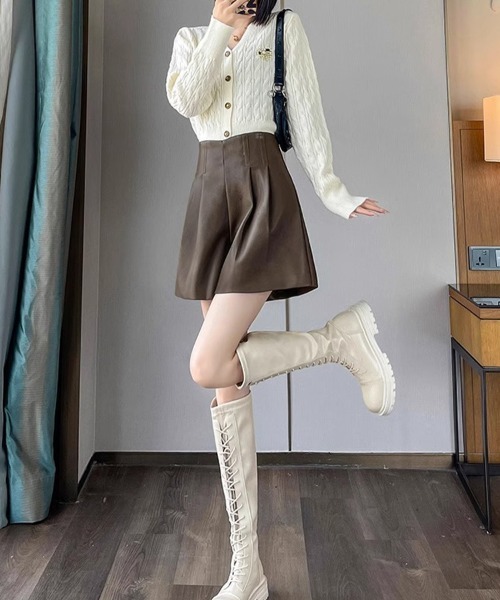 SallyLunn(サリーラン)の「レザータッチAラインショートボトム(その他パンツ・レディース・ブラウン/ブラック・MEDIUM/LARGE)」の17枚目の写真