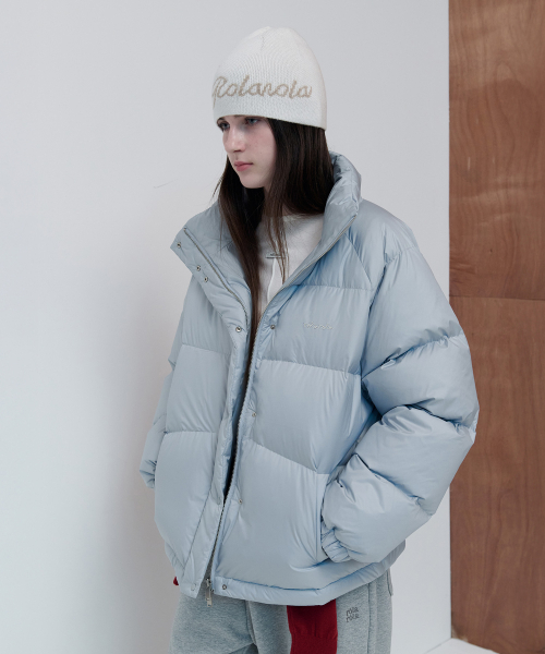 ROLAROLA(ロラロラ)の「HIGH NECK DUCK DOWN PADDING BLUE(ダウンジャケット/コート・レディース・ブルー・FREE)」の2枚目の写真