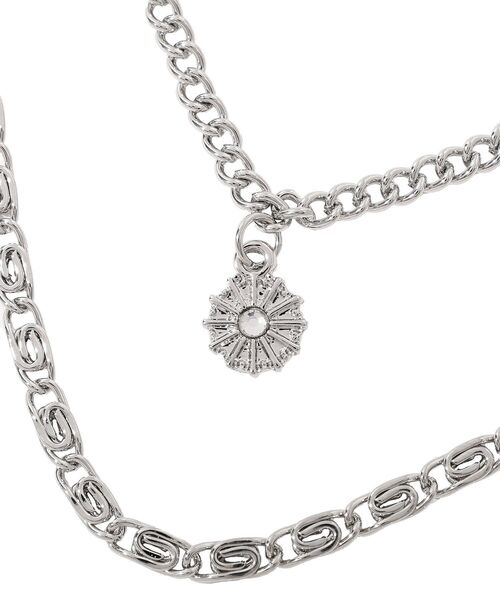 YECCA VECCA（イェッカヴェッカ）の「モチーフ4連ネックレス（ネックレス・レディース・シルバー/ゴールド・FREE）」の8枚目の写真