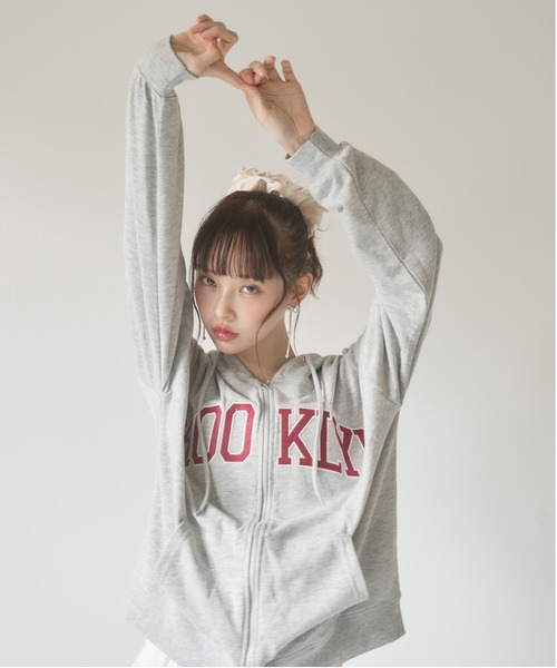 Nadana(ナダナ)の「ロゴZIPパーカー(パーカー・レディース・グレー/アイボリー・FREE)」の13枚目の写真
