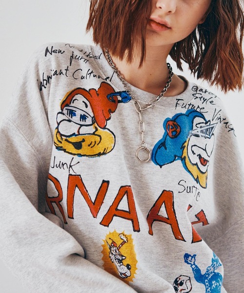 RNA（アールエヌエー）の「M2639 ジャンクキャラWASH OUTトレーナー（Tシャツ/カットソー・レディース・ブラック/アッシュグレー/レッド・MEDIUM）」の2枚目の写真