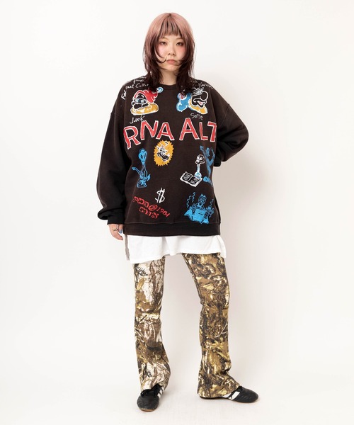 RNA（アールエヌエー）の「M2639 ジャンクキャラWASH OUTトレーナー（Tシャツ/カットソー・レディース・ブラック/アッシュグレー/レッド・MEDIUM）」の17枚目の写真