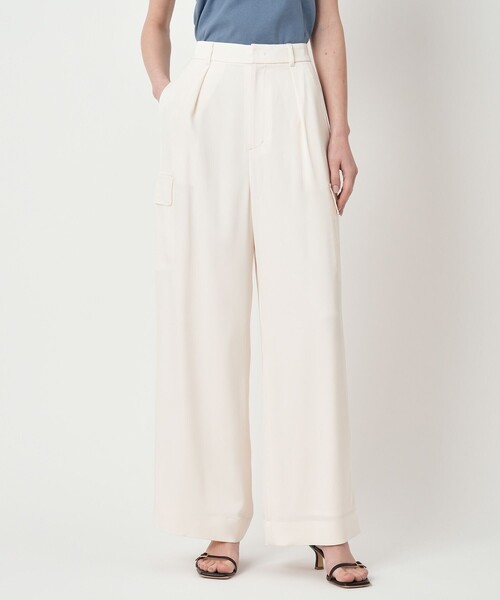 ANAYI(アナイ)の「【セットアップ対応商品】ストレッチダブルサテンカーゴパンツ(カーゴパンツ・レディース・ホワイト/ネイビー・38/36/34)」の6枚目の写真